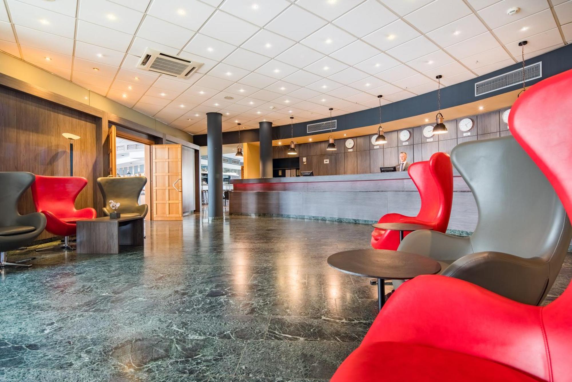 Airways Hotels Frankfurt Airport West Raunheim Bagian luar foto