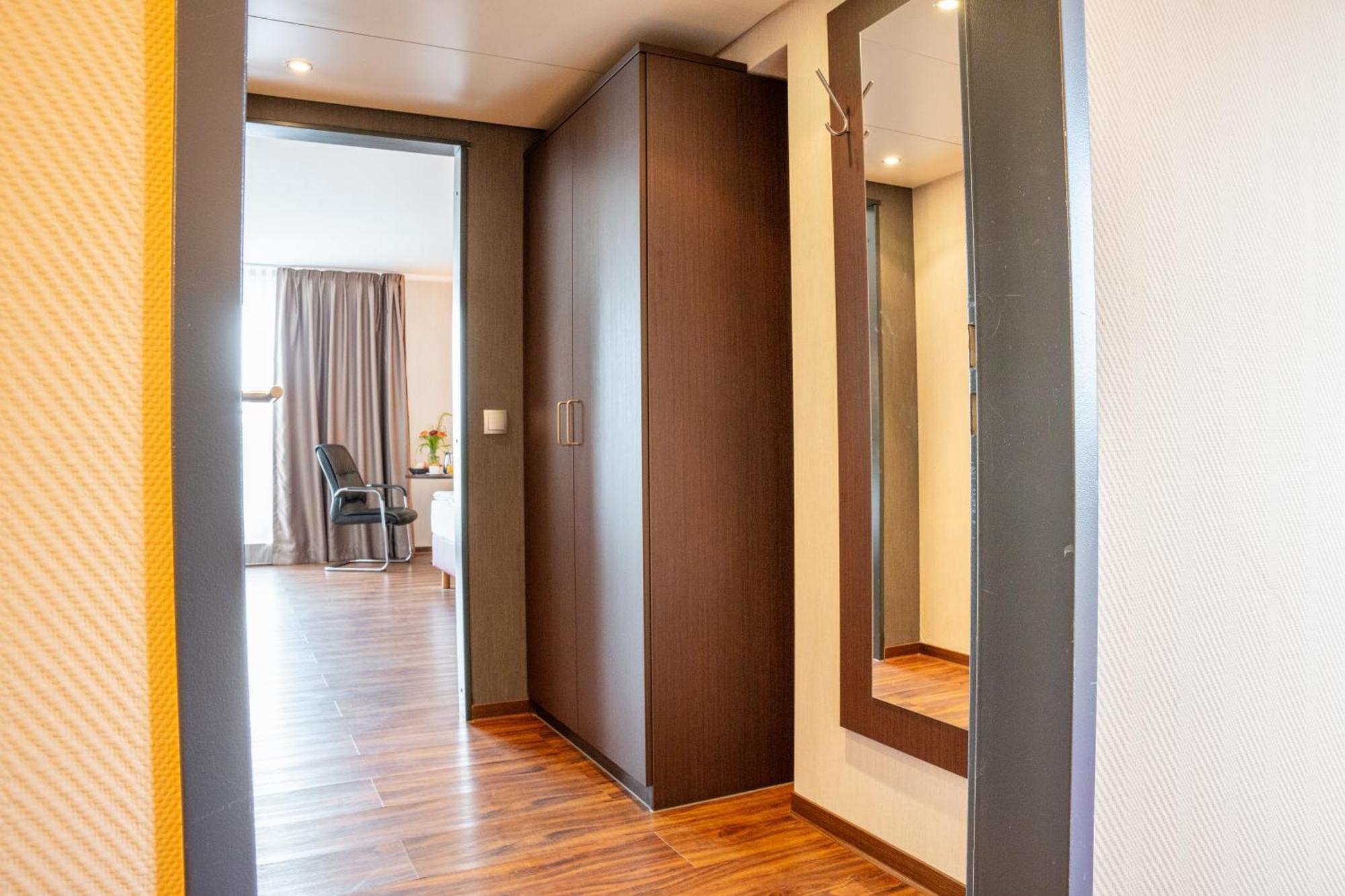 Airways Hotels Frankfurt Airport West Raunheim Ruang foto